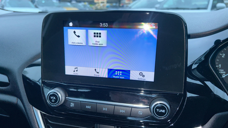 Ford Fiesta 1.1 Zetec 3dr Petrol Hatchback